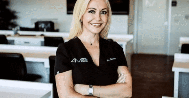 Médico destacado: Dra. Samira Houshiar, licenciada en Odontología