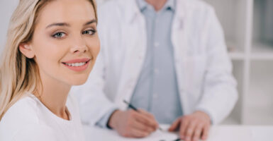 What Happens During a Consultation with a Cosmetic Dentist